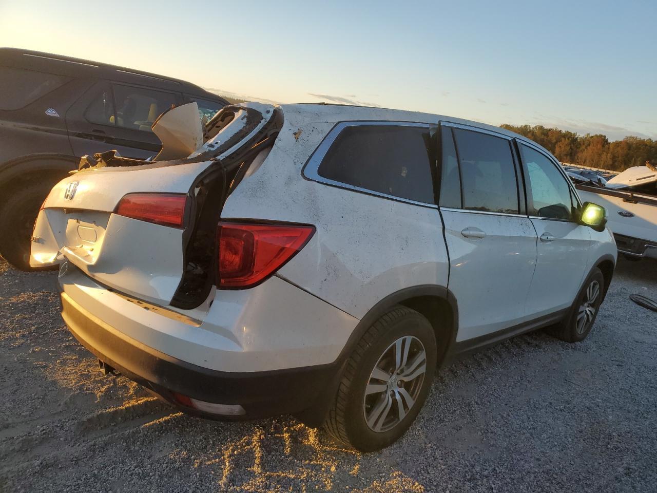 2016 HONDA PILOT EXL - Фото 3