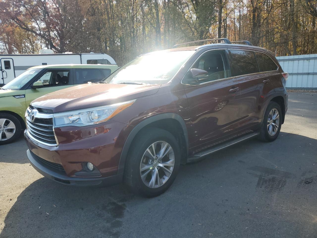 2015 TOYOTA HIGHLANDER