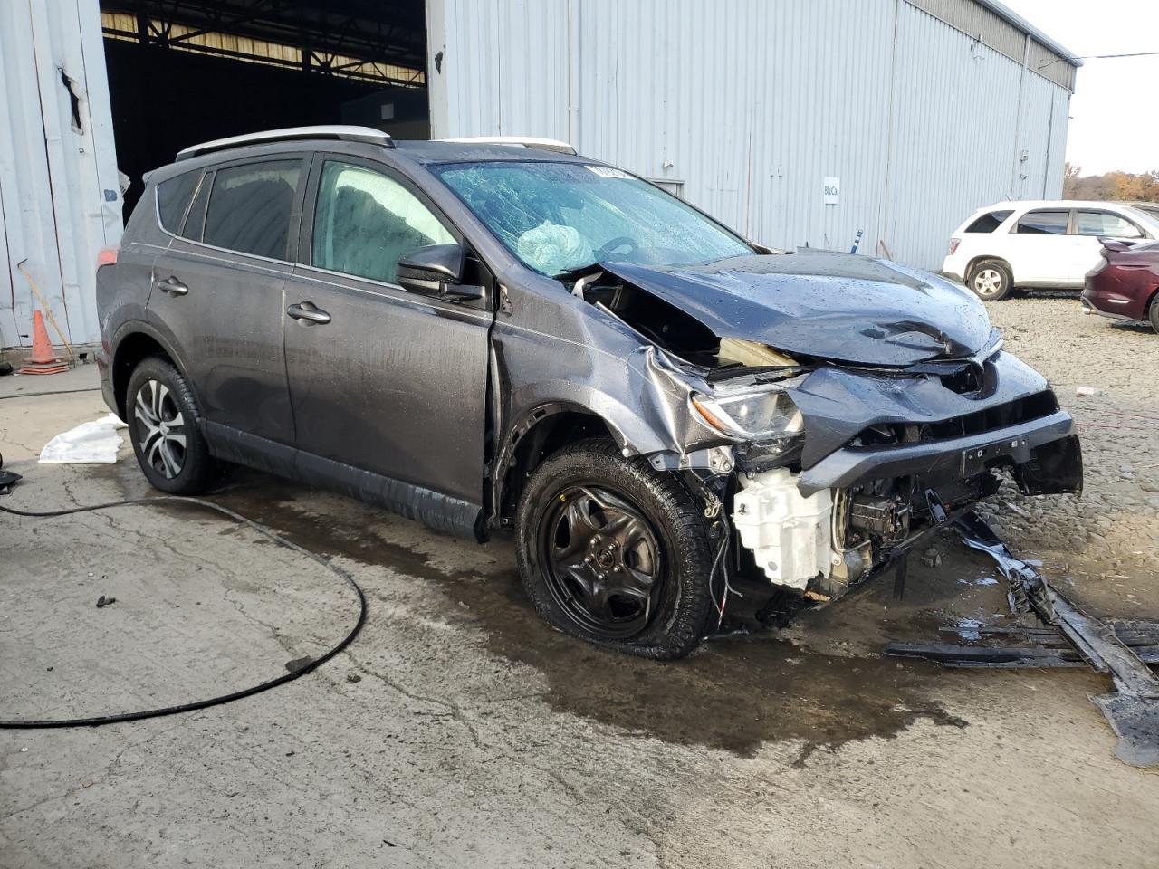 2016 TOYOTA RAV4 LE - Фото 4