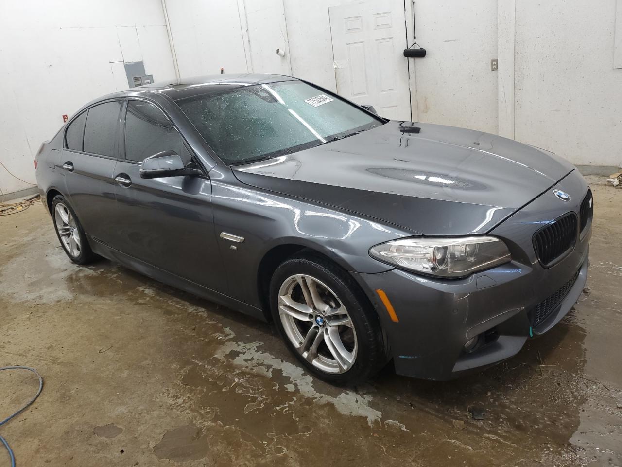 2016 BMW 528 I - Image 4
