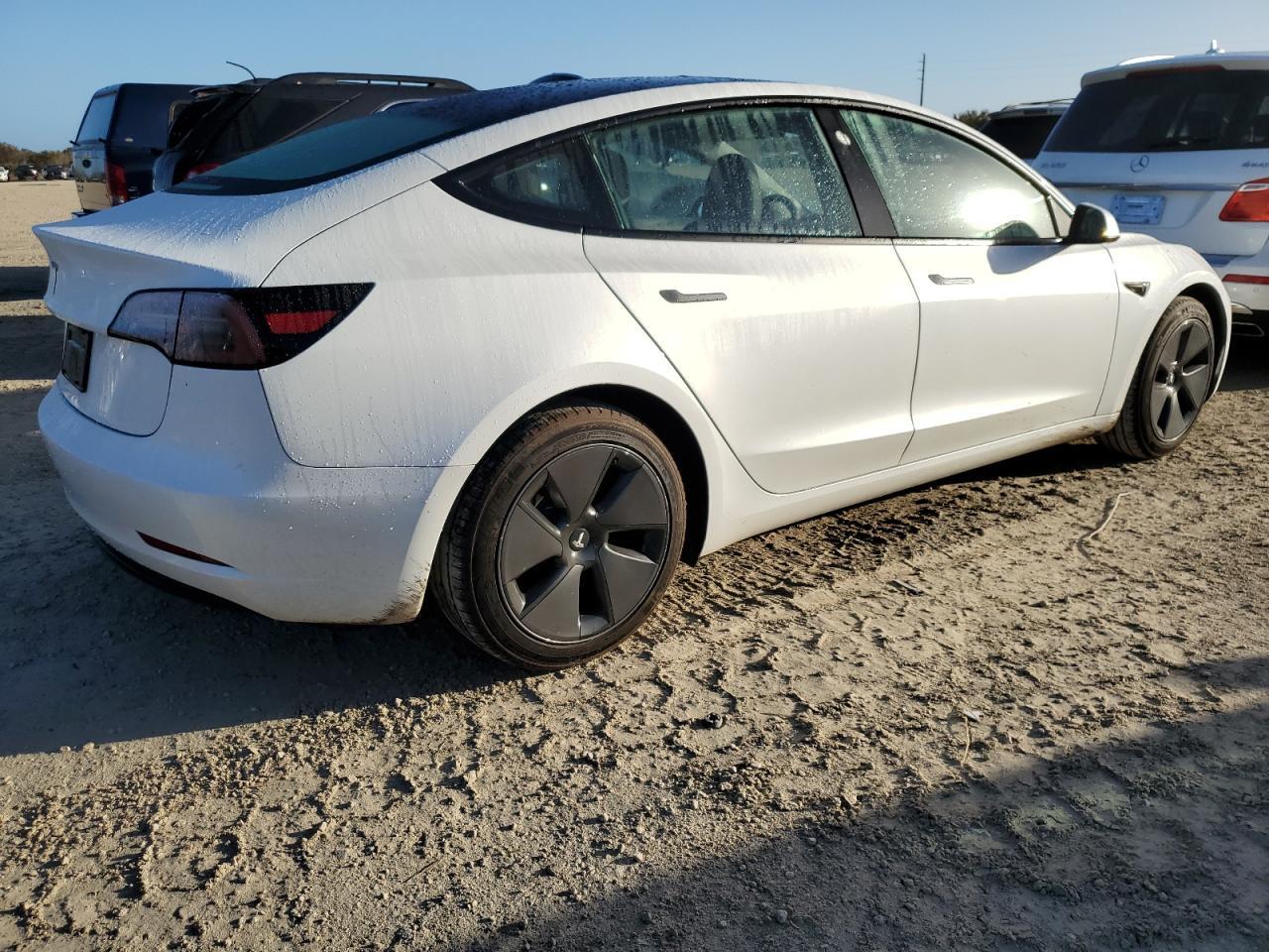 2023 TESLA MODEL 3 - Фото 3
