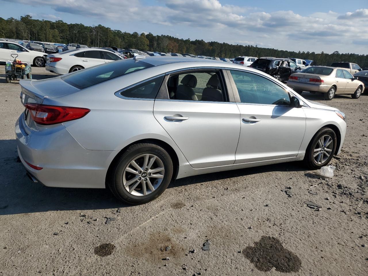 2017 HYUNDAI SONATA SE - Фото 3