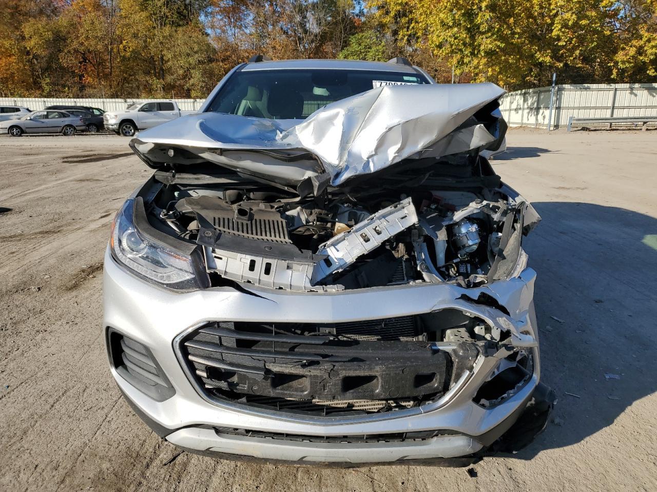 2018 CHEVROLET TRAX 1LT - Image 5