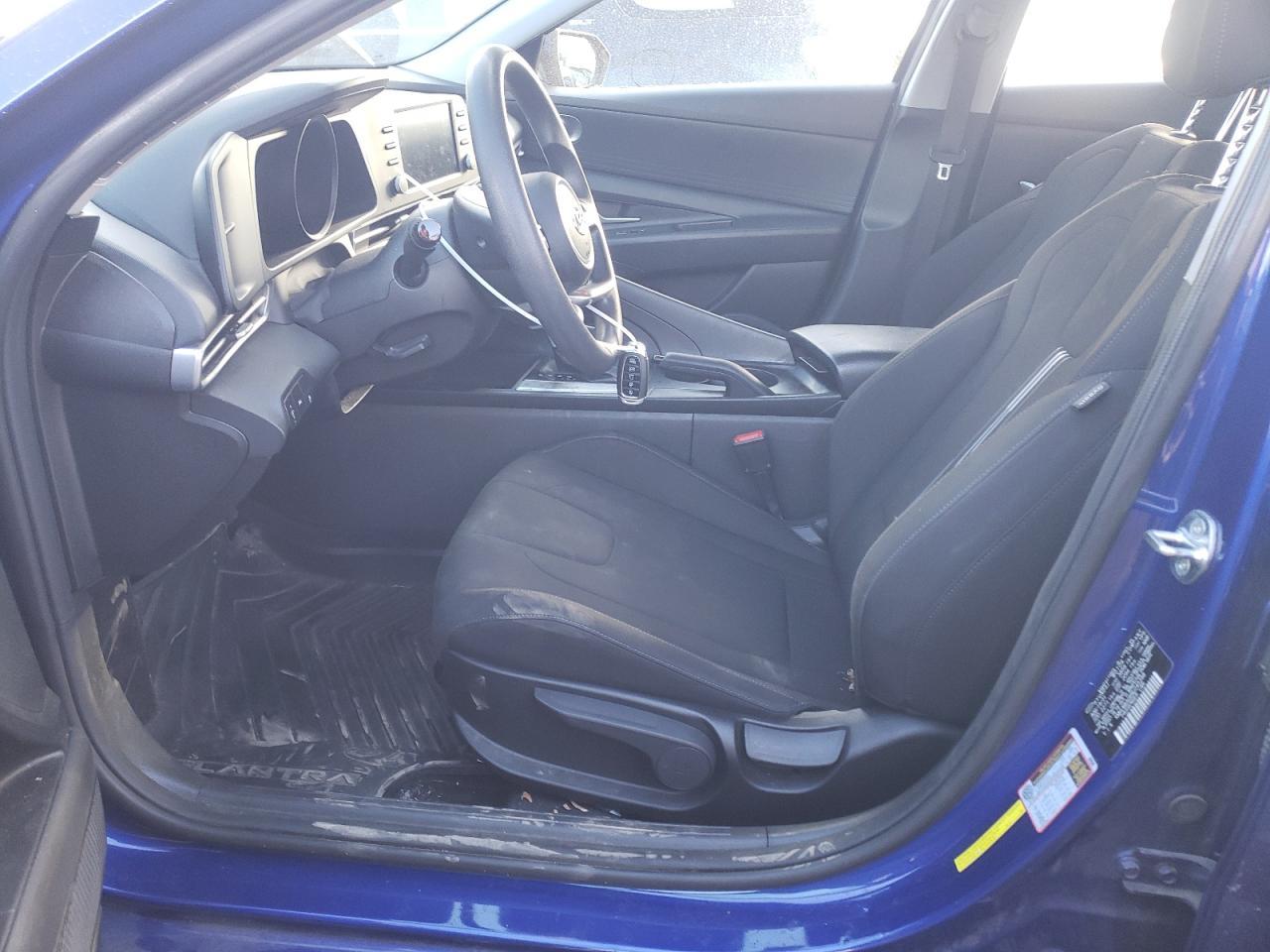 2022 HYUNDAI ELANTRA SE - Image 7
