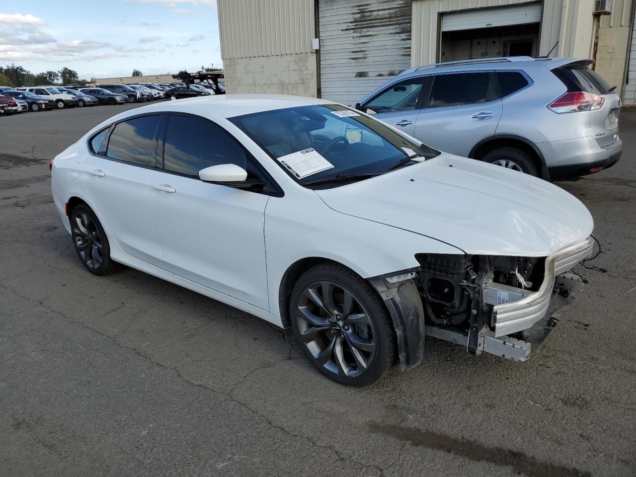 2015 CHRYSLER 200 S - Фото 4