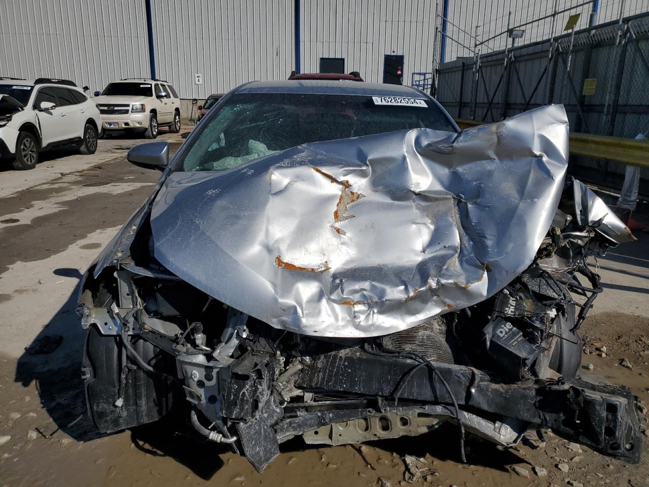 2016 TOYOTA CAMRY LE - Фото 5