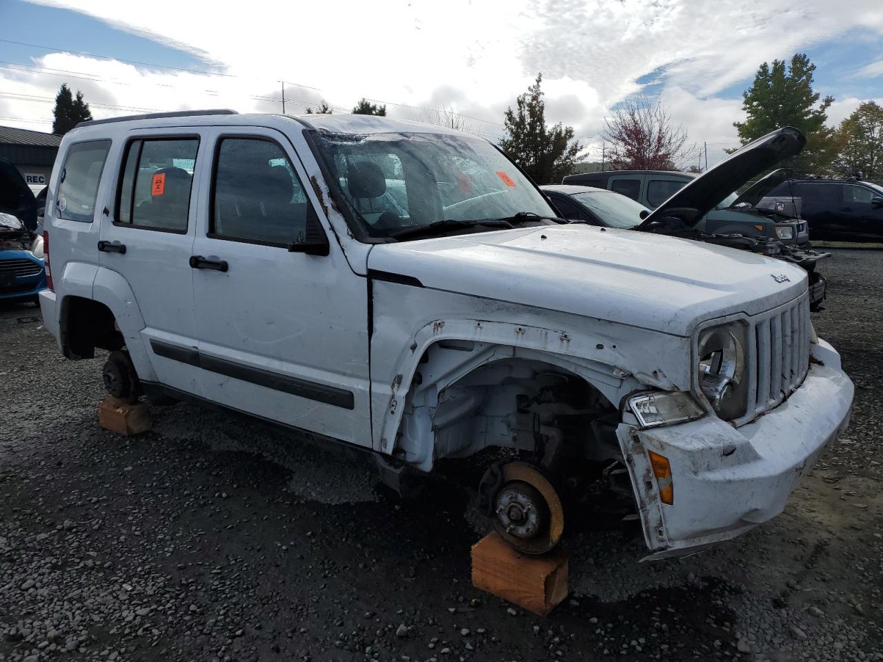 2011 JEEP LIBERTY SP - Фото 4