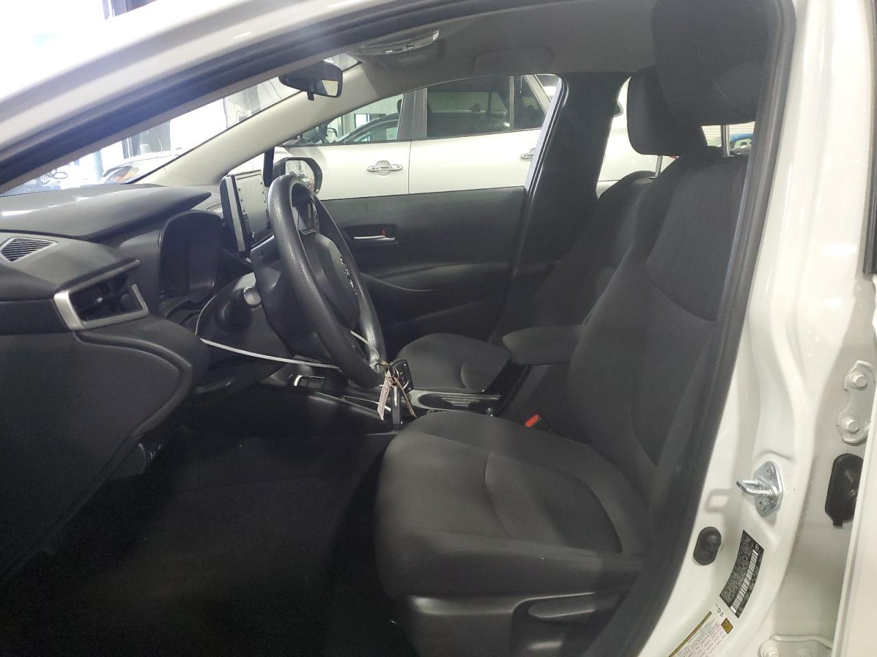 2021 TOYOTA COROLLA LE - Фото 7