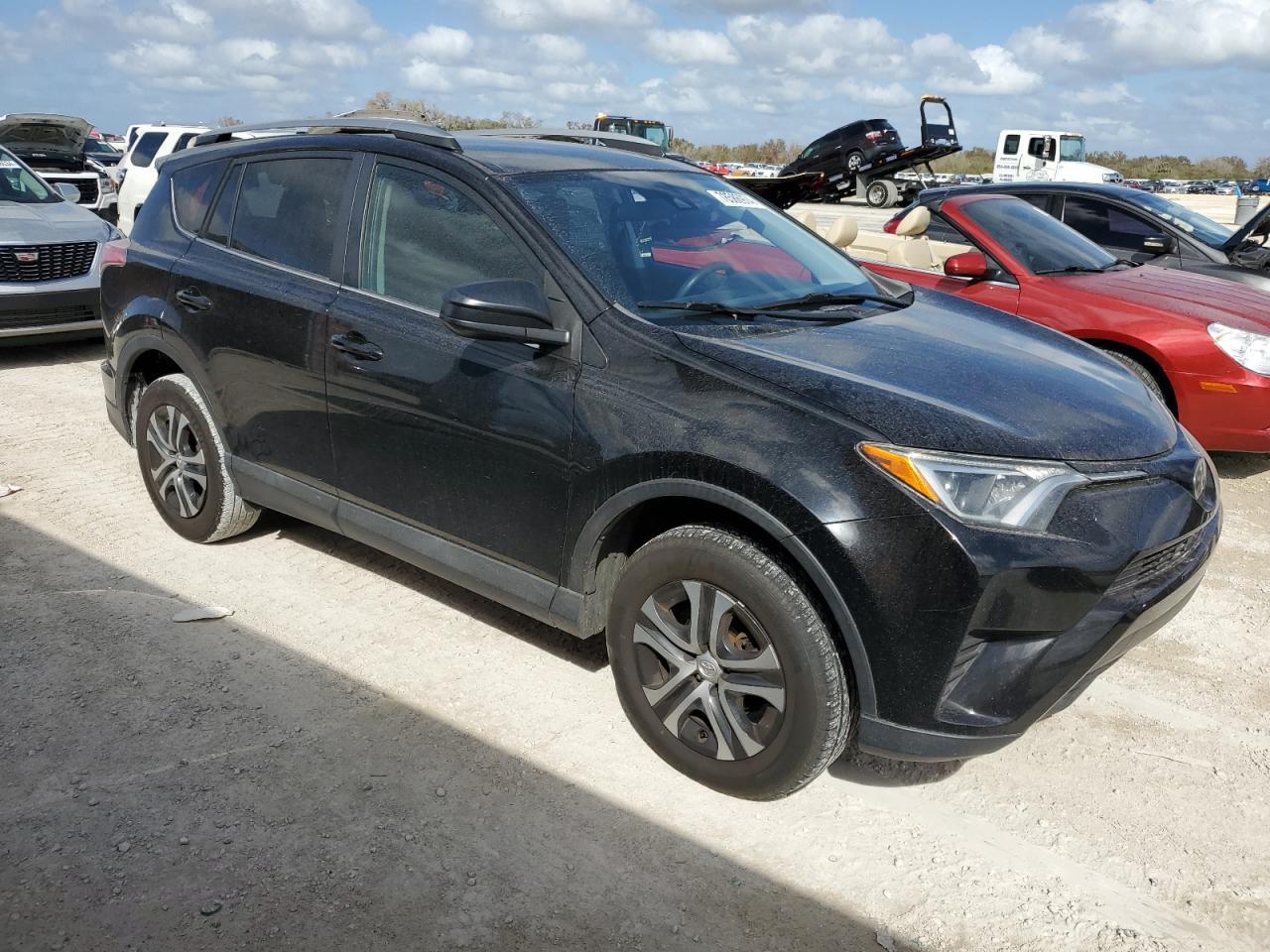 2018 TOYOTA RAV4 LE - Image 4