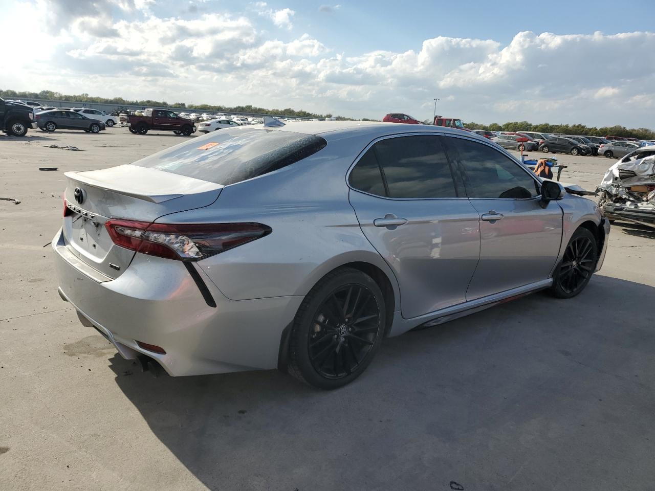 2022 TOYOTA CAMRY XSE - Image 3