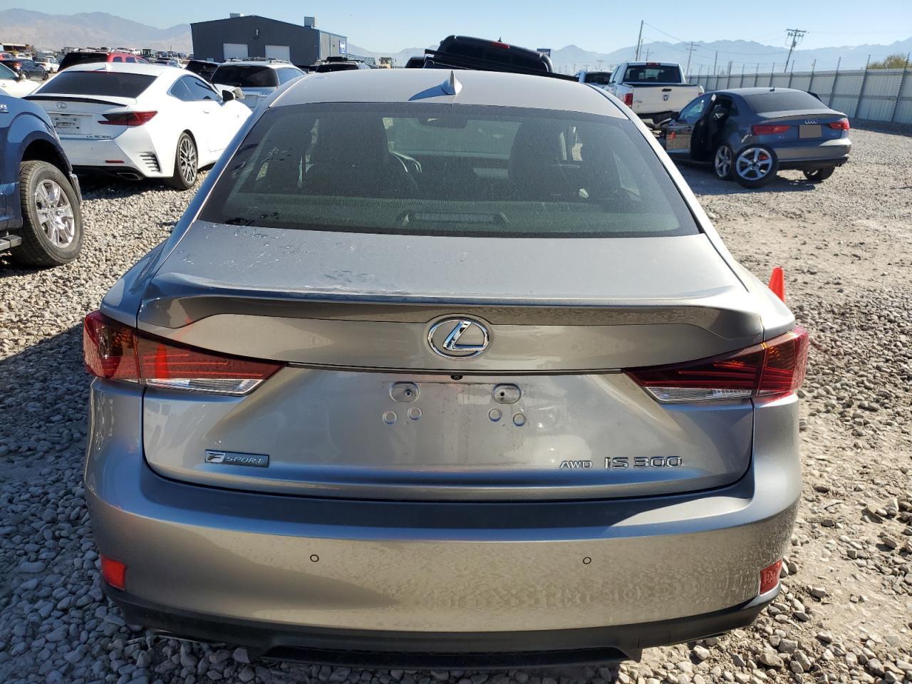2019 LEXUS IS 300 - Фото 6