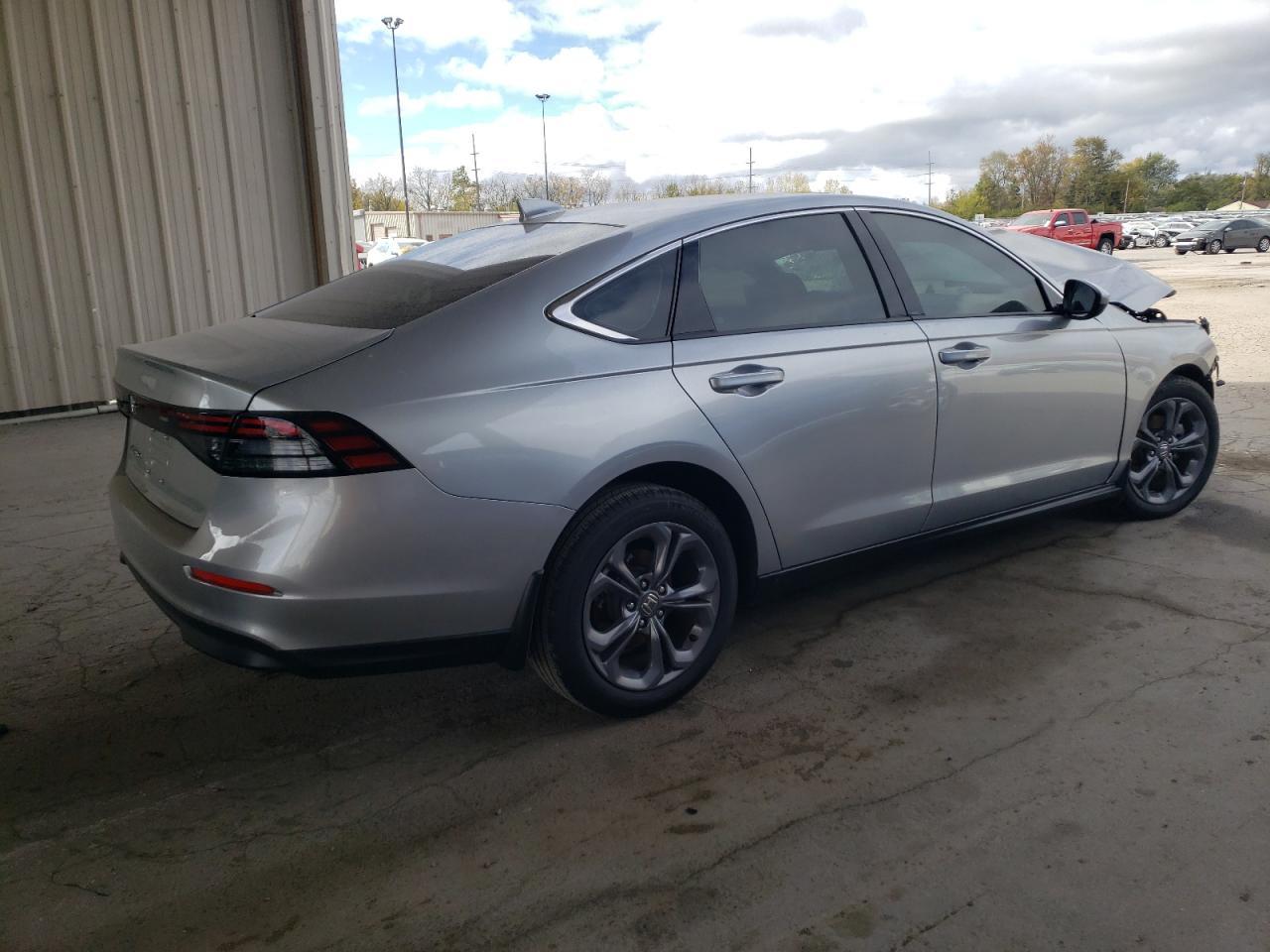 2024 HONDA ACCORD EX - Фото 3