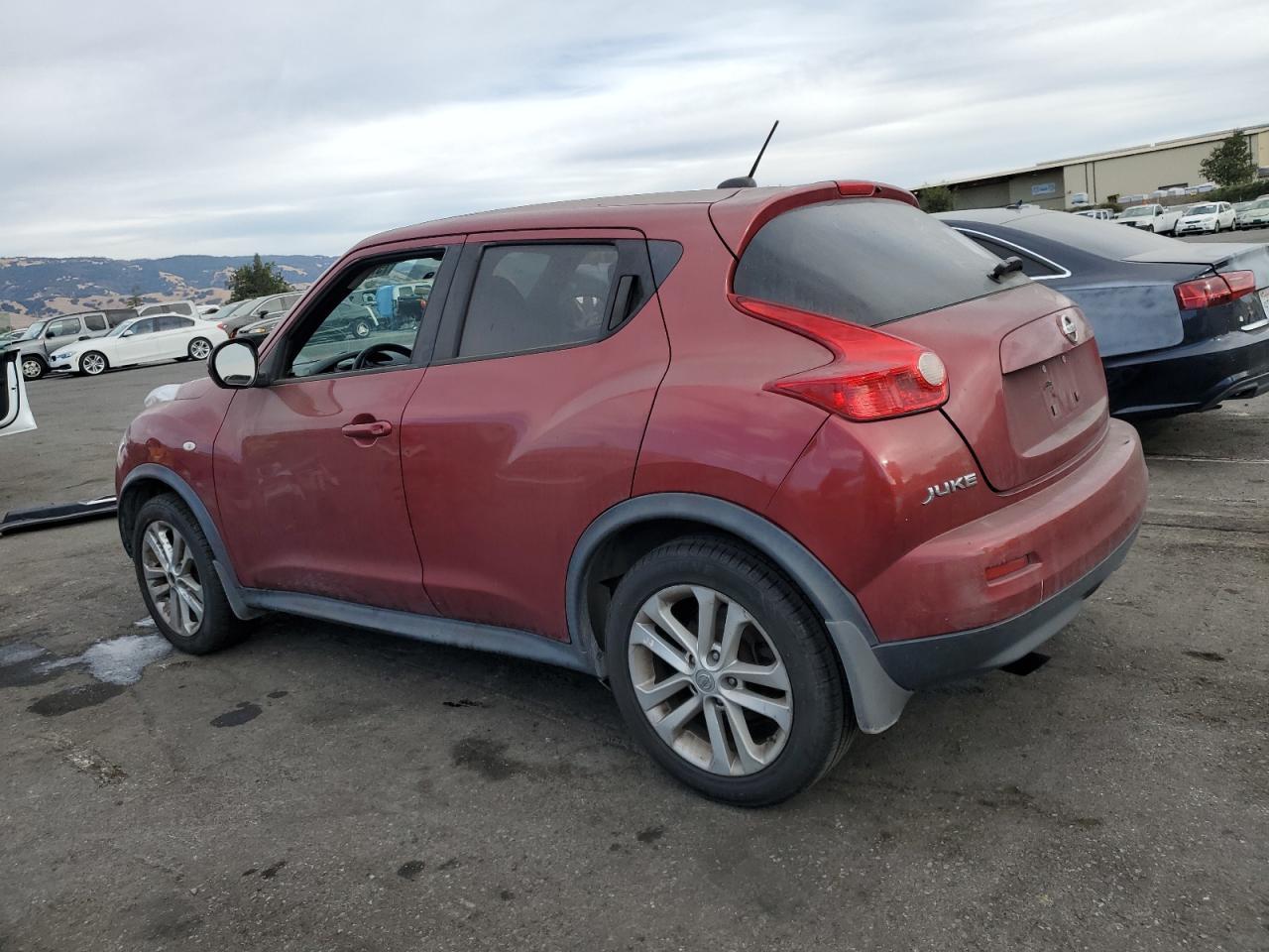 2011 NISSAN JUKE S - Фото 2