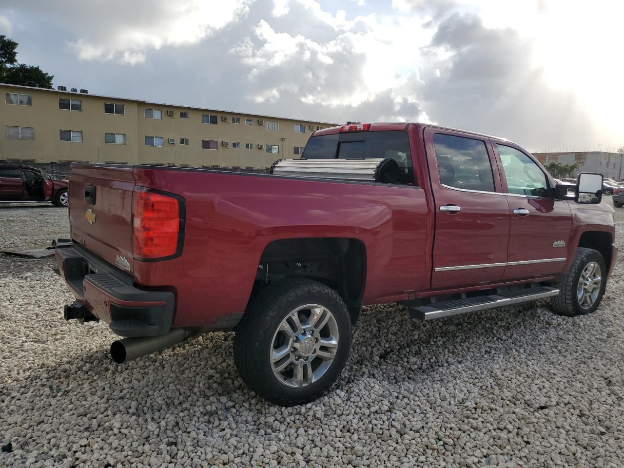 2019 CHEVROLET SILVERADO - Image 3