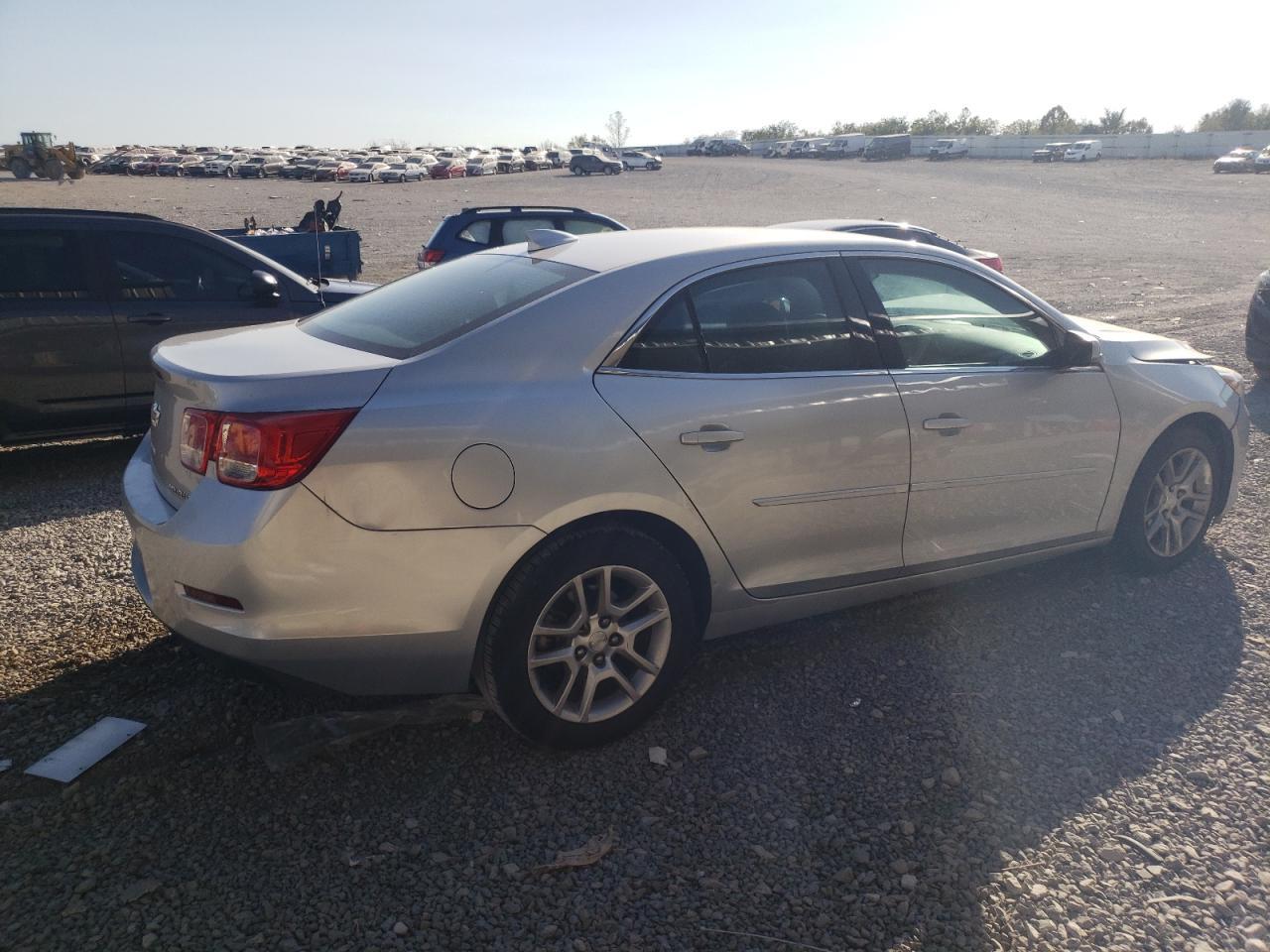 2015 CHEVROLET MALIBU 1LT - Фото 3