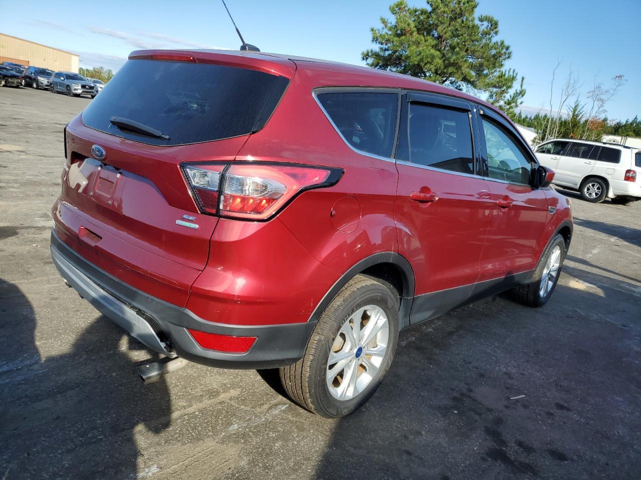 2017 FORD ESCAPE SE - Фото 3
