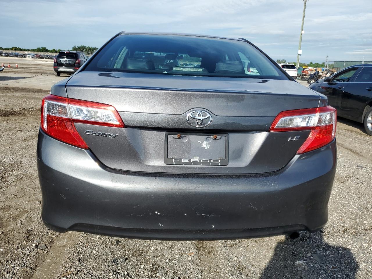 2014 TOYOTA CAMRY L - Image 6