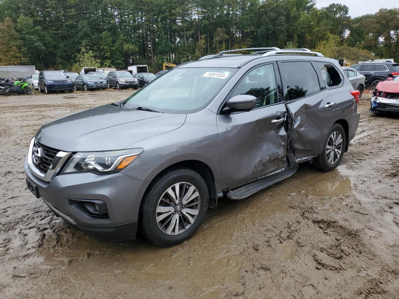 2017 NISSAN PATHFINDER