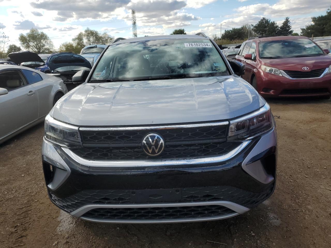 2023 VOLKSWAGEN TAOS S - Фото 5