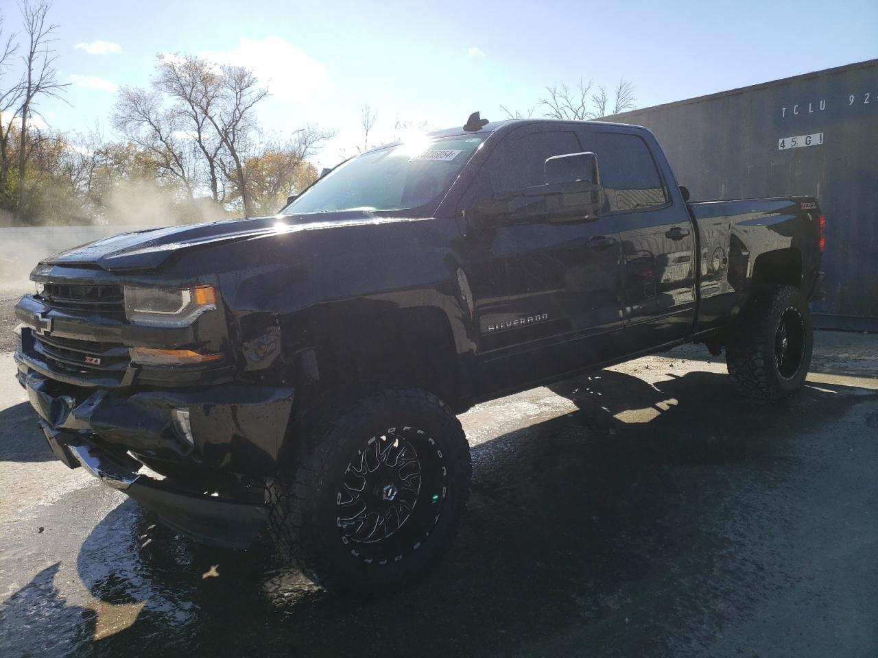 2017 CHEVROLET SILVERADO