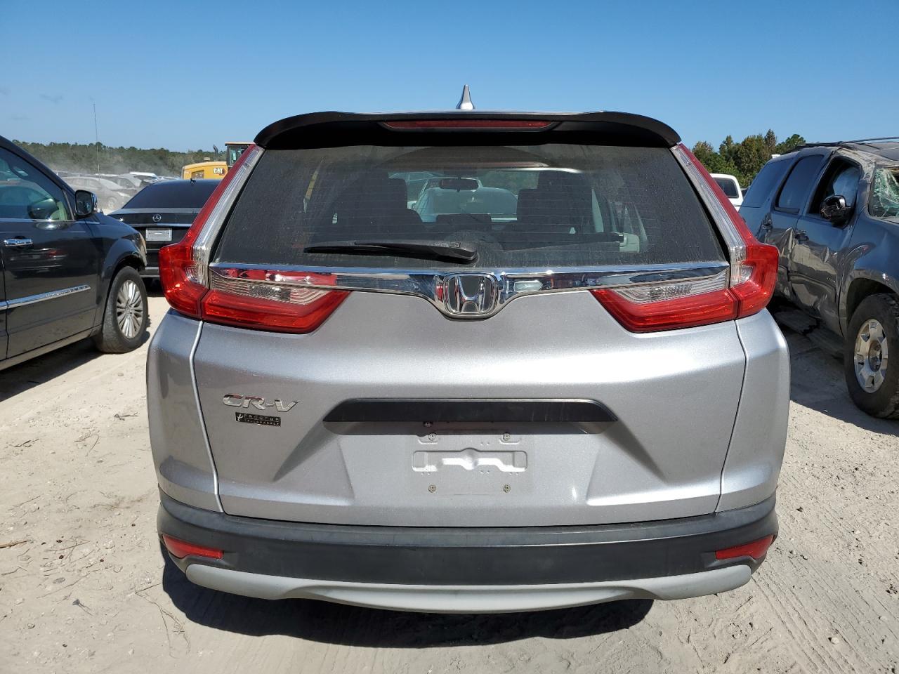 2017 HONDA CR-V LX - Фото 6
