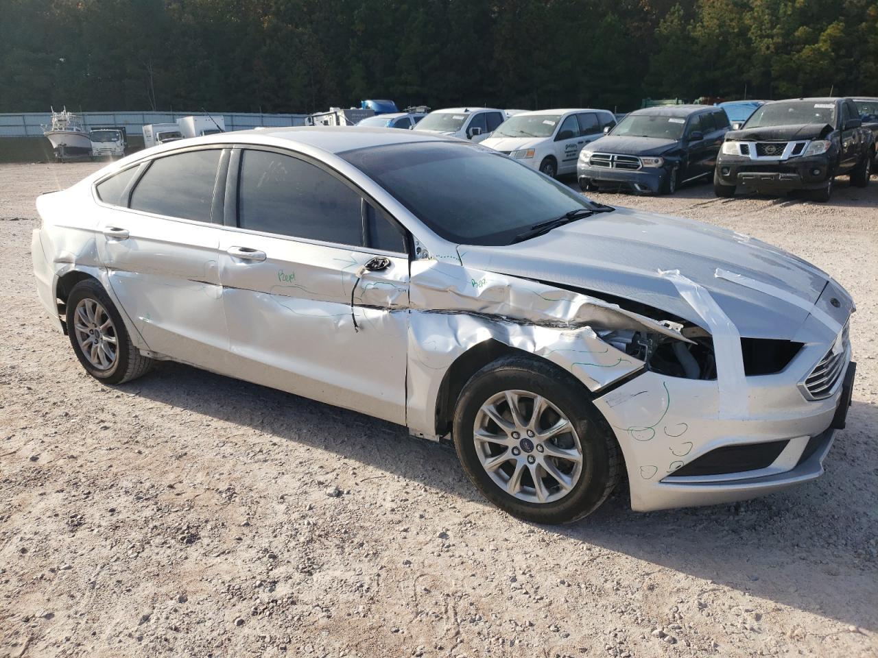 2017 FORD FUSION S - Фото 4
