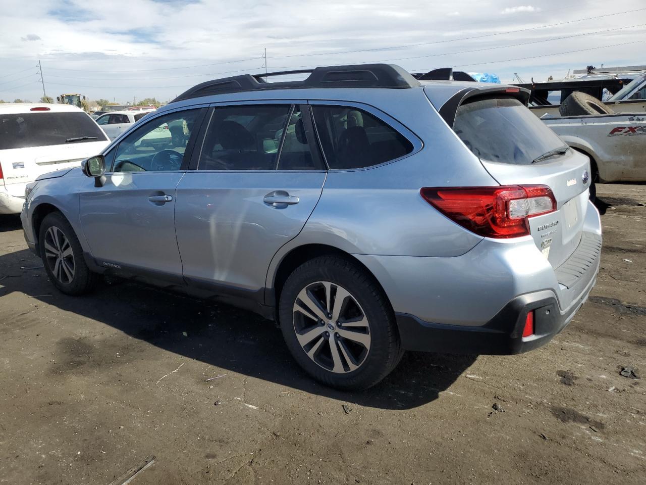 2018 SUBARU OUTBACK 3. - Image 2