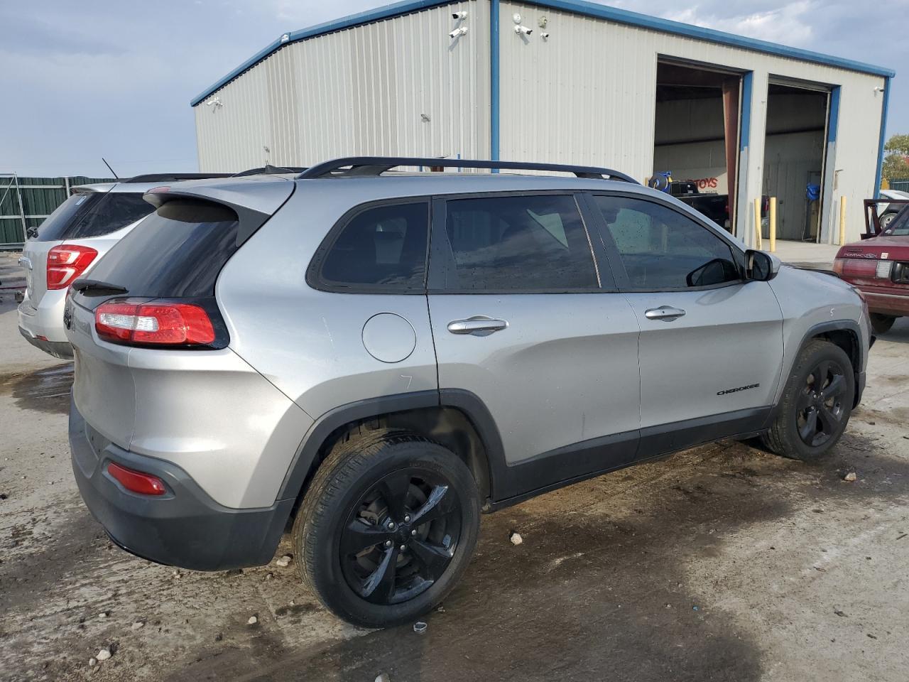 2016 JEEP CHEROKEE L - Image 3