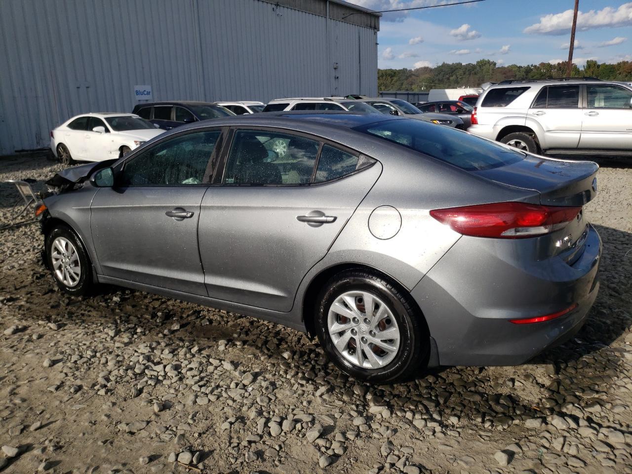 2018 HYUNDAI ELANTRA SE - Image 2