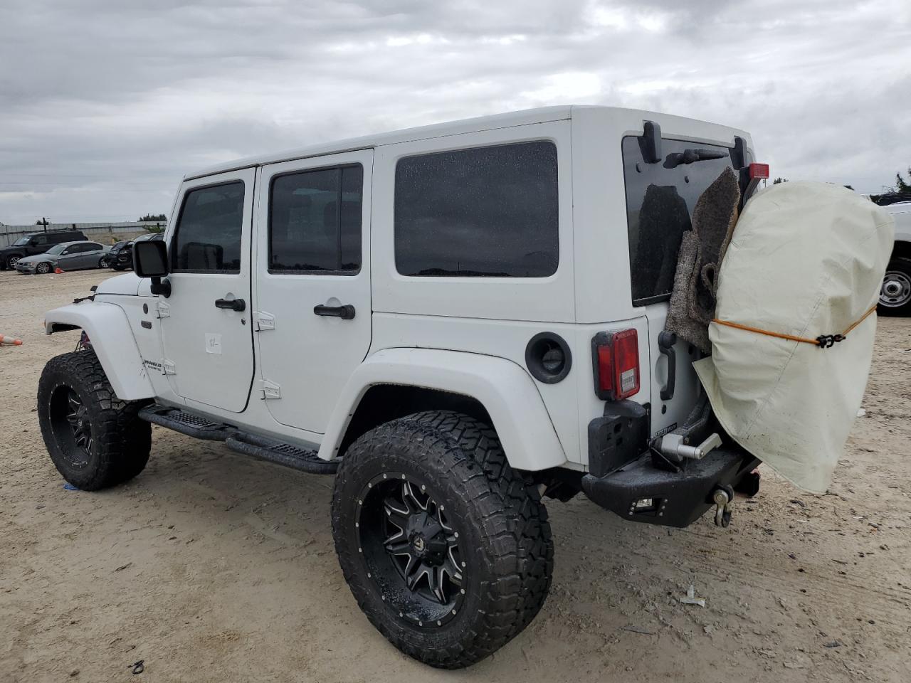 2017 JEEP WRANGLER U - Image 2
