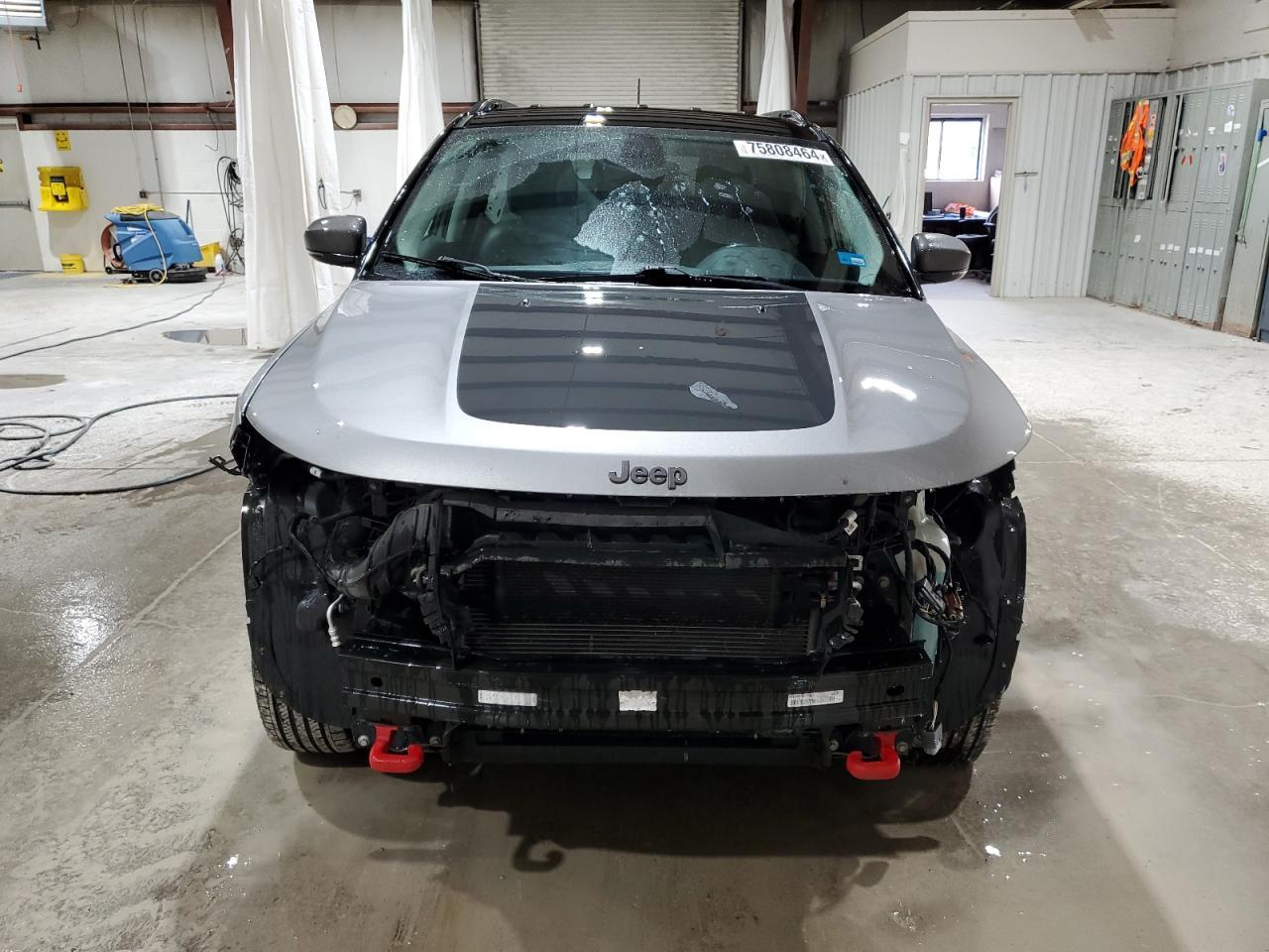 2019 JEEP COMPASS TR - Фото 5