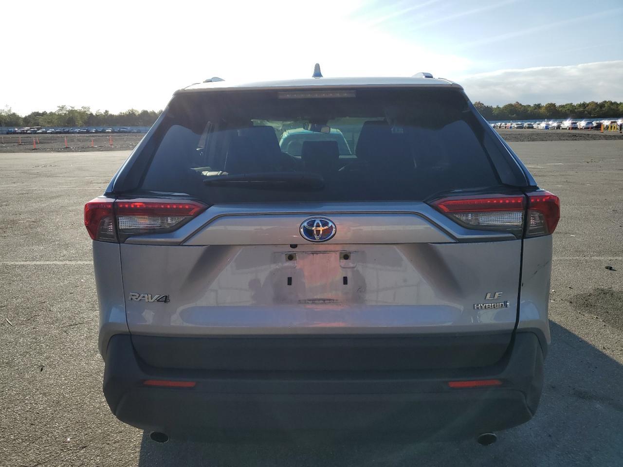2023 TOYOTA RAV4 LE - Фото 6