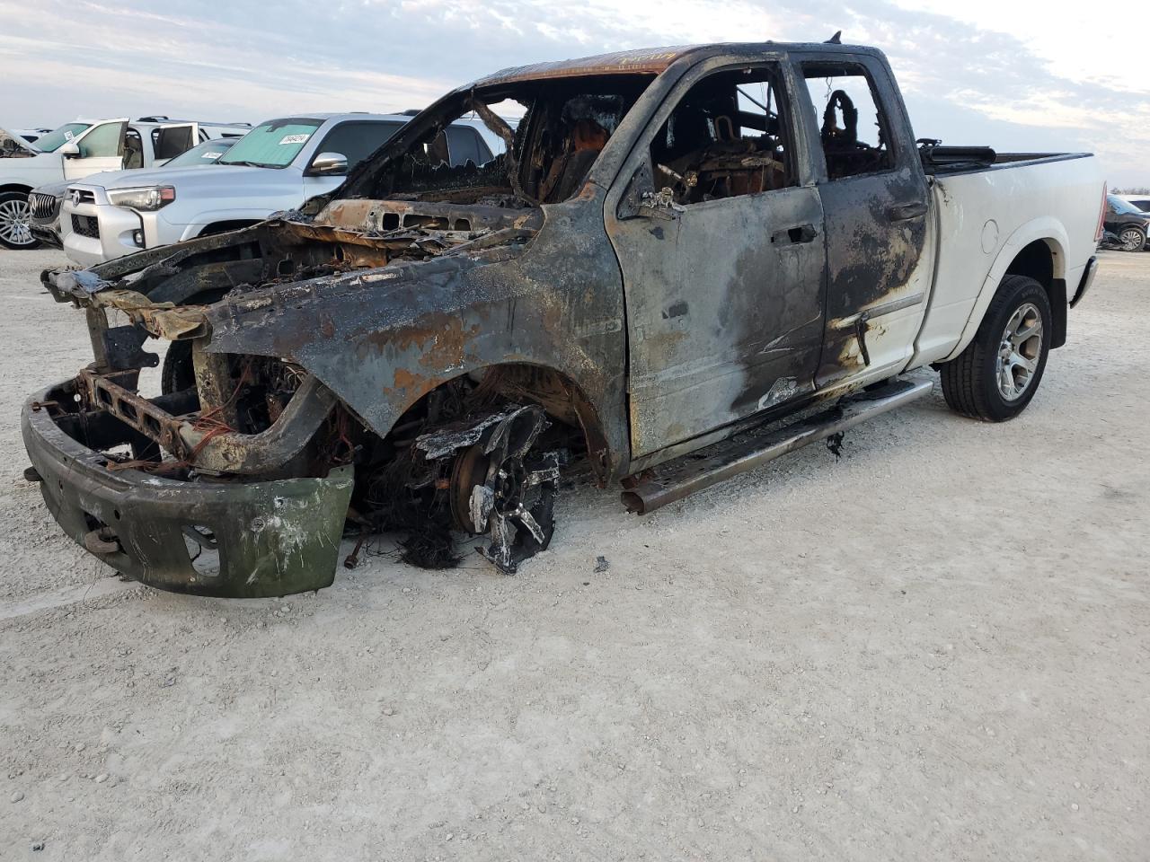 2014 RAM 1500 LARAM