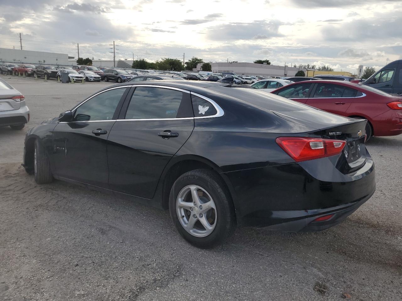 2017 CHEVROLET MALIBU LT - Image 2