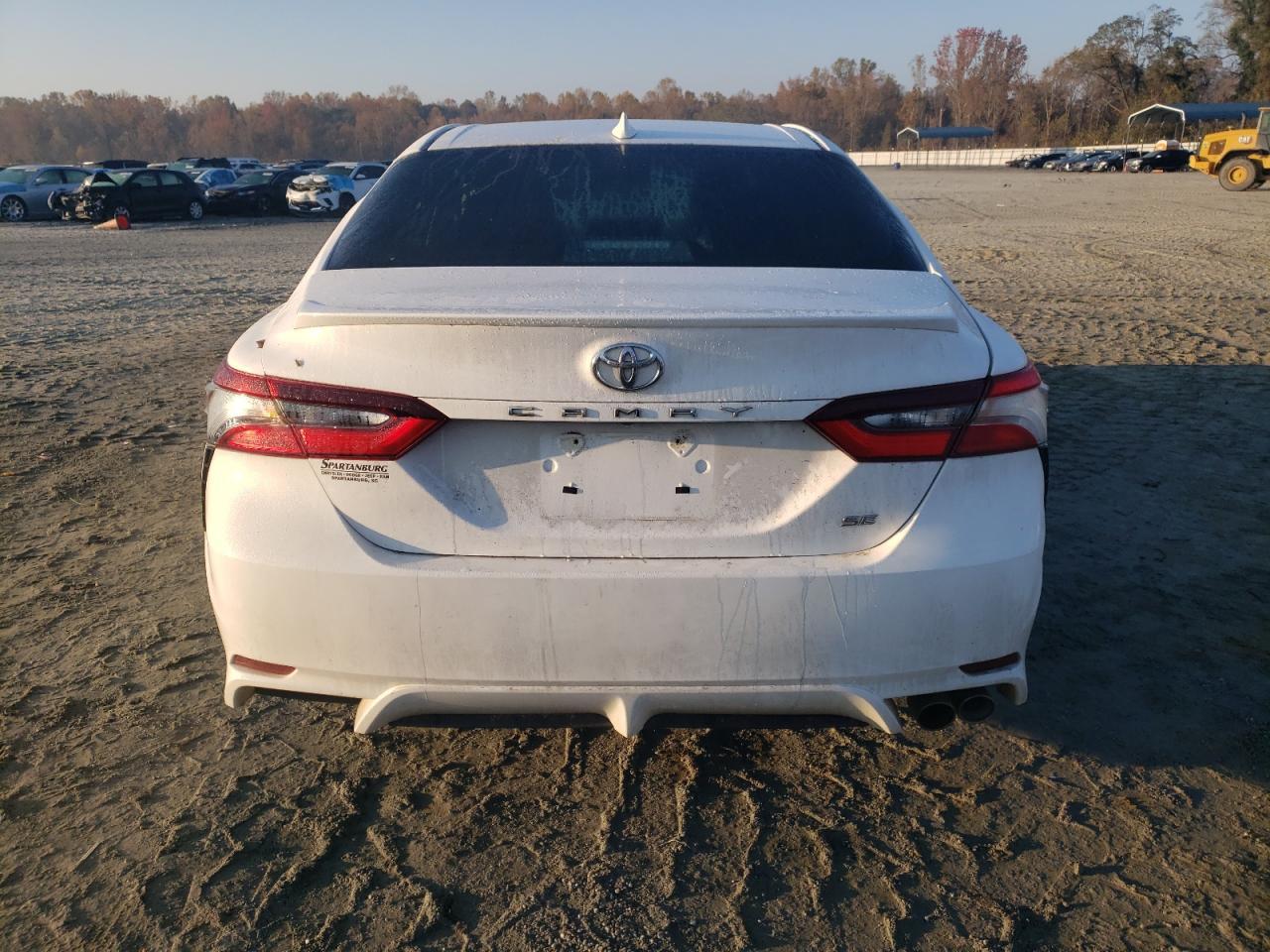2021 TOYOTA CAMRY SE - Фото 6