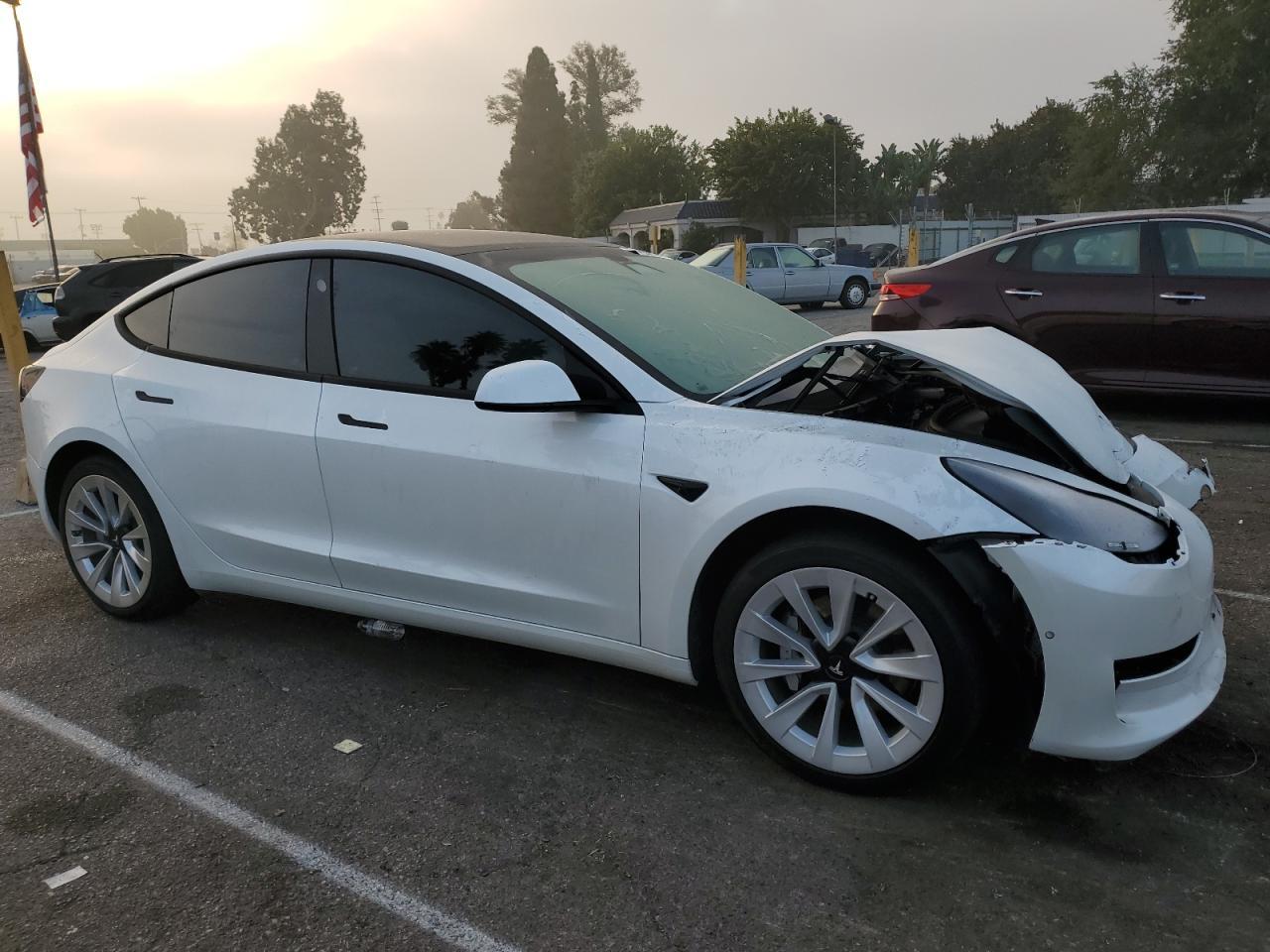 2021 TESLA MODEL 3 - Image 4
