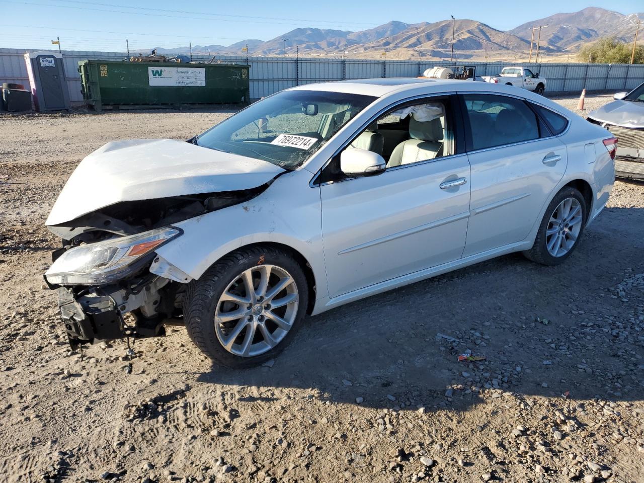 2015 TOYOTA AVALON XLE