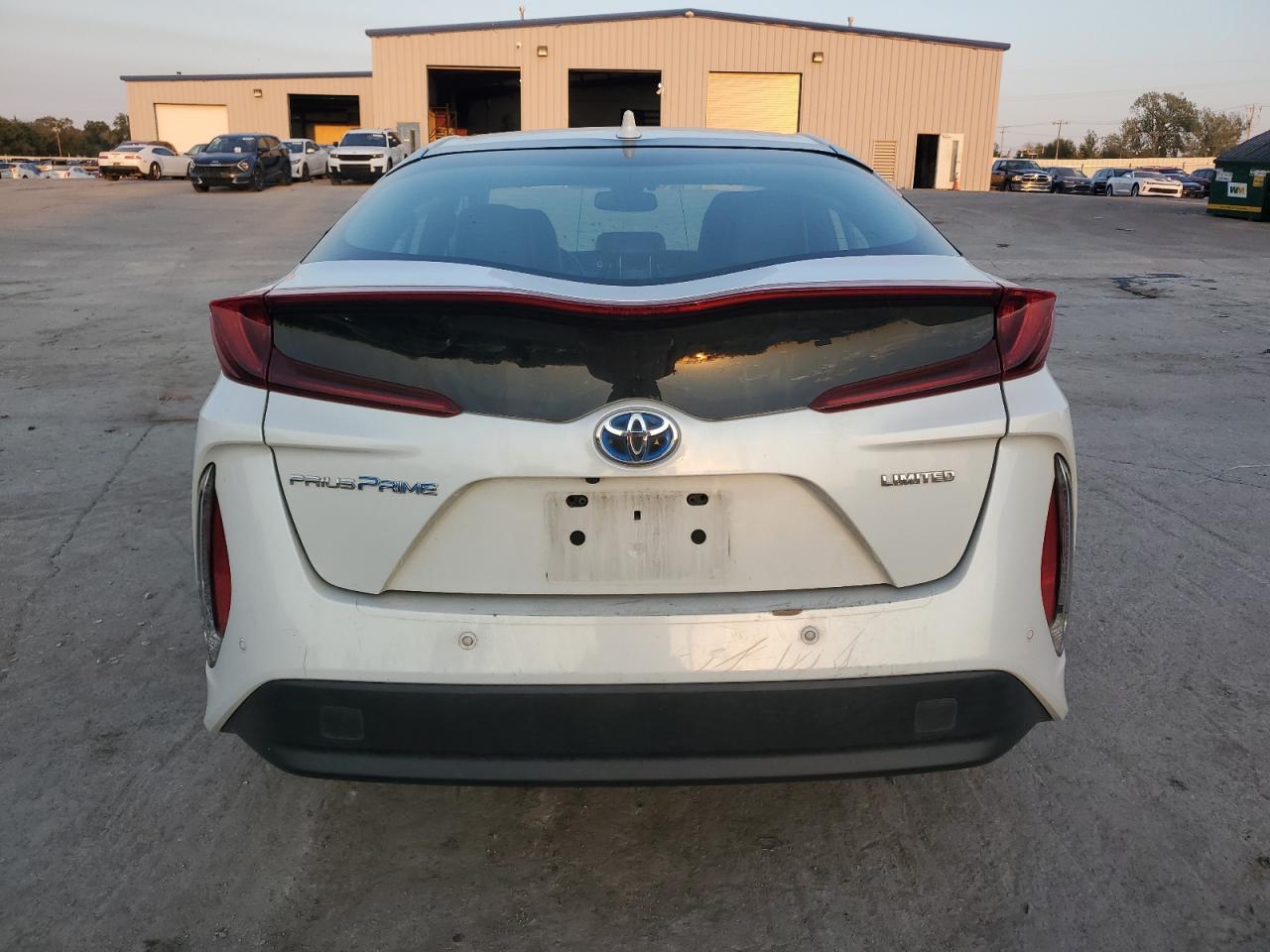 2022 TOYOTA PRIUS PRIM - Image 6