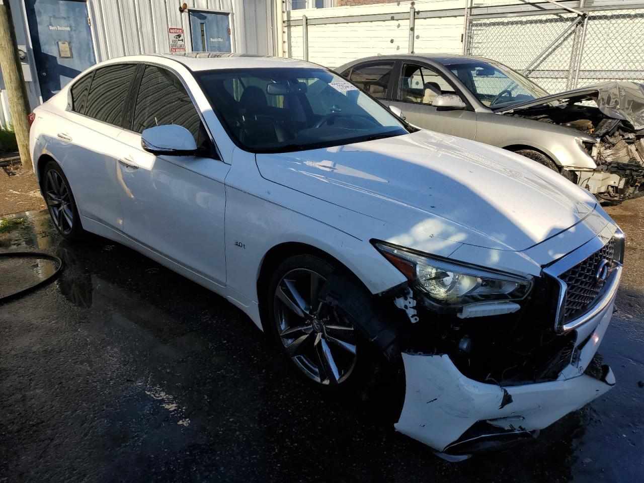 2019 INFINITI Q50 LUXE - Image 4