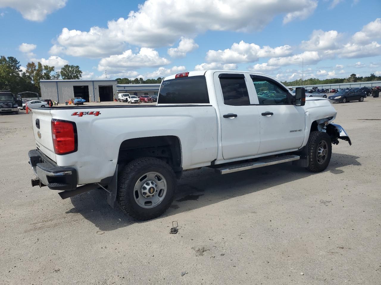 2019 CHEVROLET SILVERADO - Фото 3