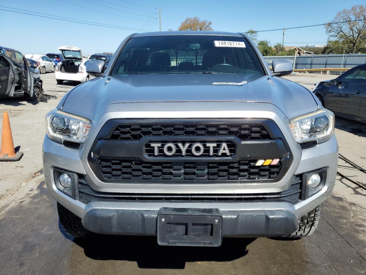 2017 TOYOTA TACOMA DOU - Image 5