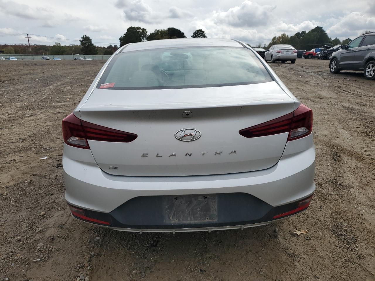 2019 HYUNDAI ELANTRA SE - Фото 6
