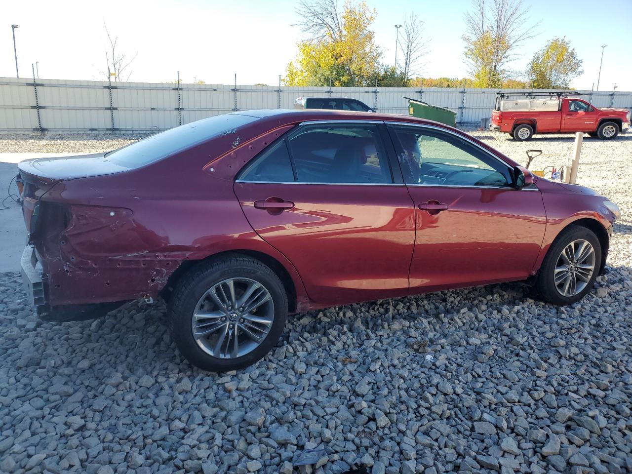 2017 TOYOTA CAMRY LE - Фото 3