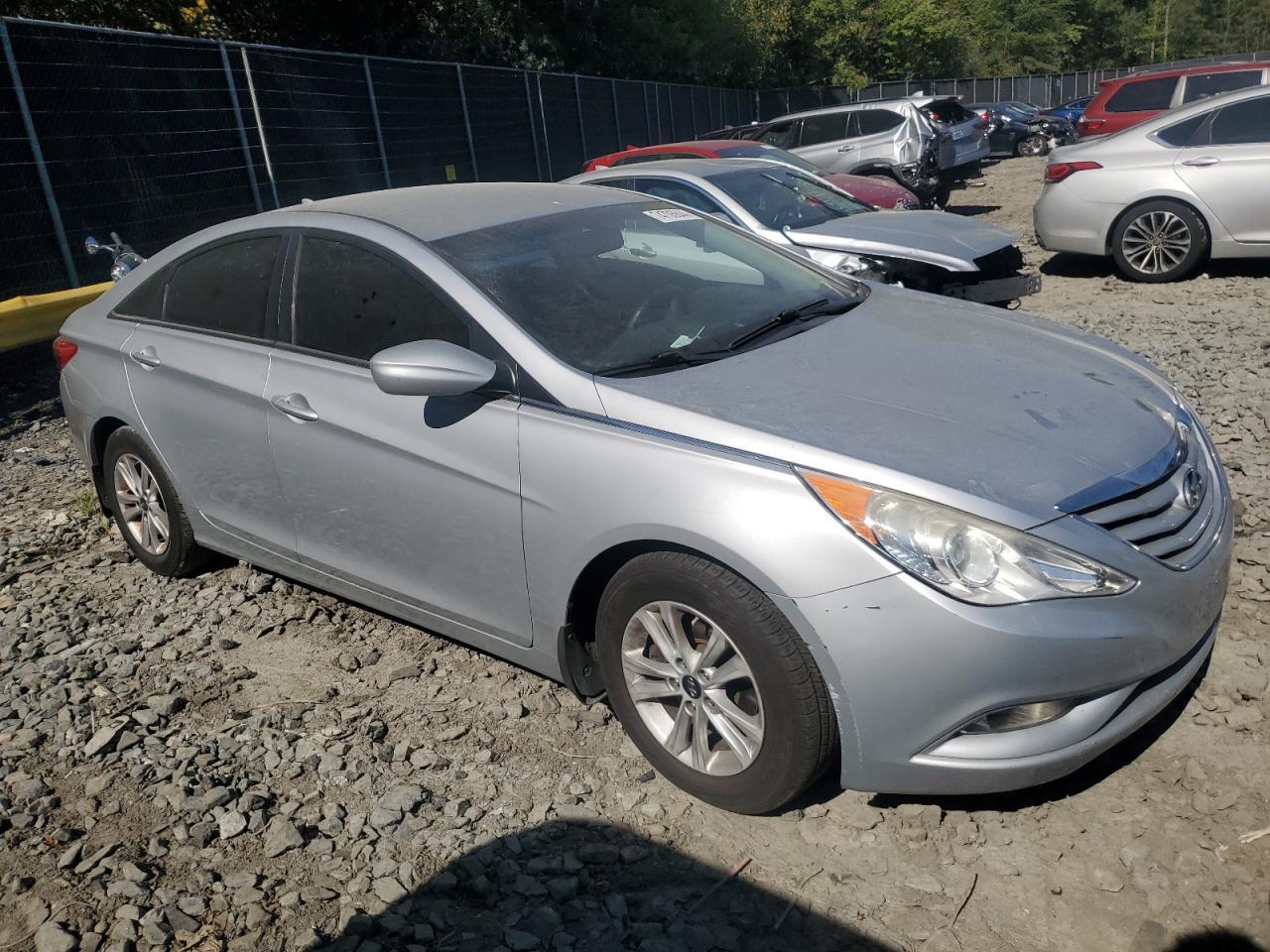 2013 HYUNDAI SONATA GLS - Image 4