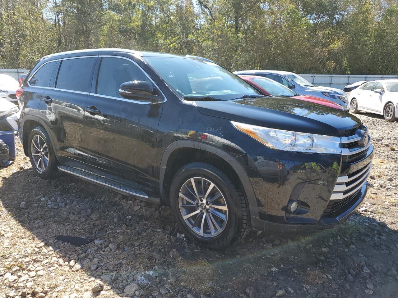 2018 TOYOTA HIGHLANDER - Image 4