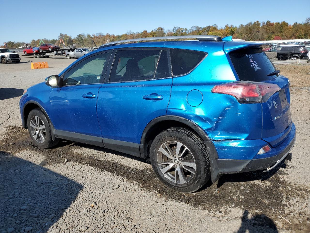 2016 TOYOTA RAV4 XLE - Image 2