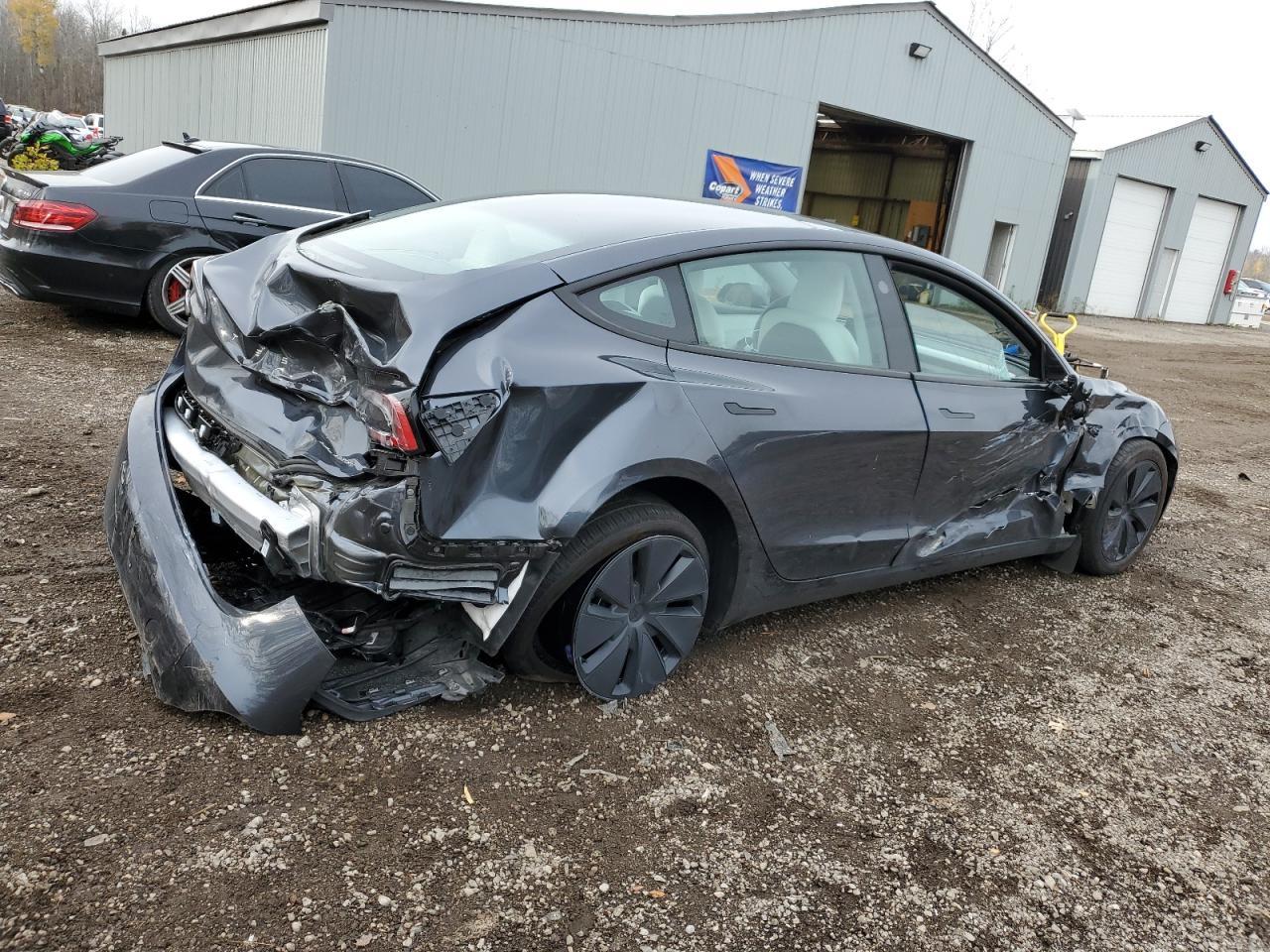 2024 TESLA MODEL 3 - Фото 3