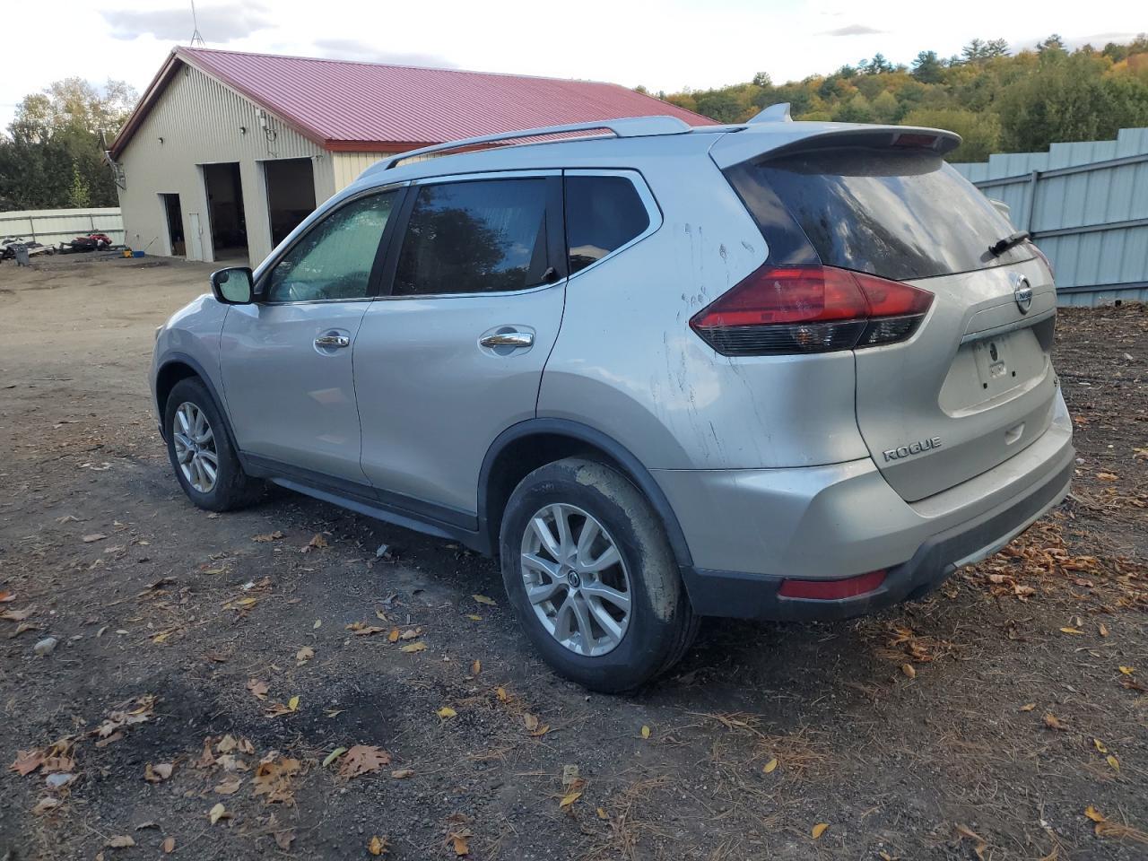 2017 NISSAN ROGUE S - Фото 2