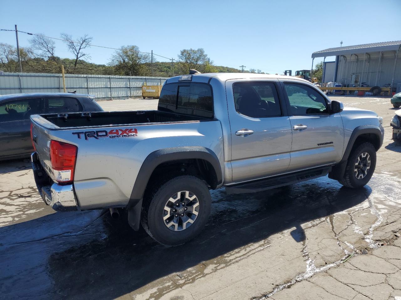2017 TOYOTA TACOMA DOU - Image 3