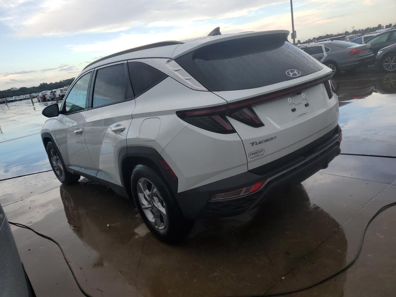 2022 HYUNDAI TUCSON SEL - Фото 2